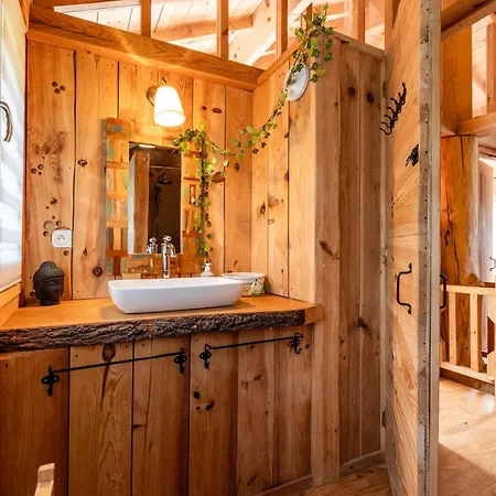 Chan-ly Ete Villa *